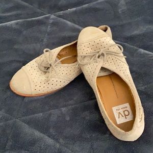 Women shoes